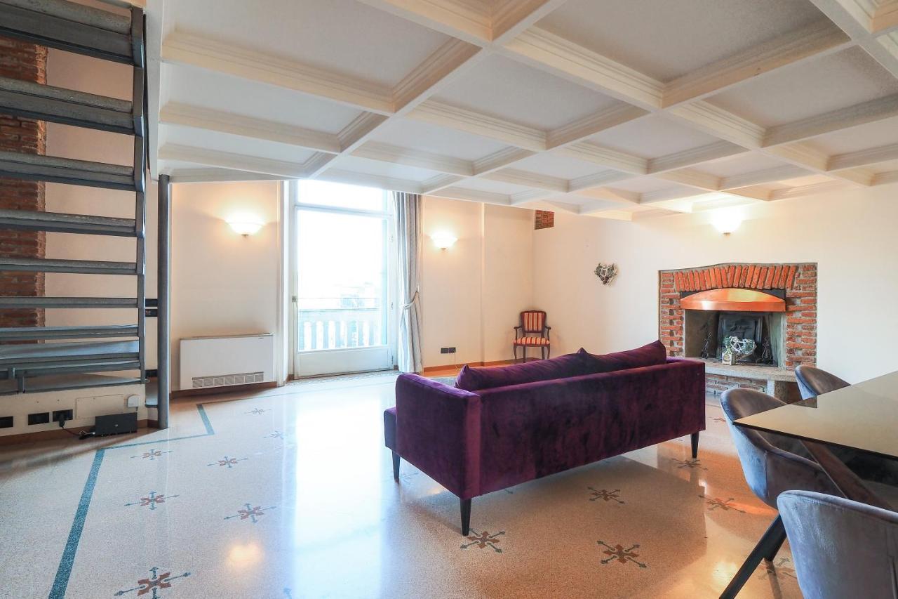 Unique Duomo Luxury Property Milan Bagian luar foto