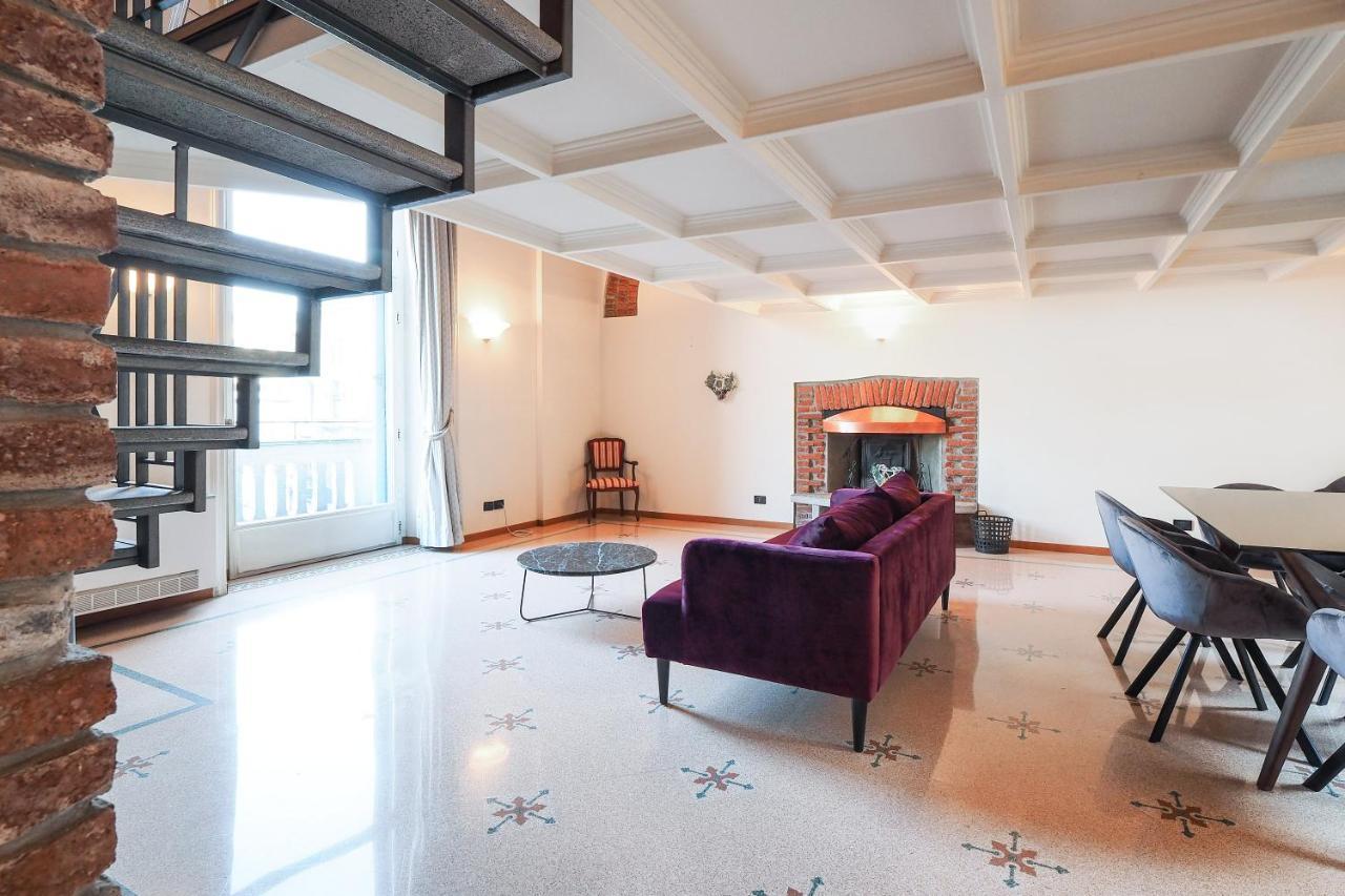 Unique Duomo Luxury Property Milan Bagian luar foto